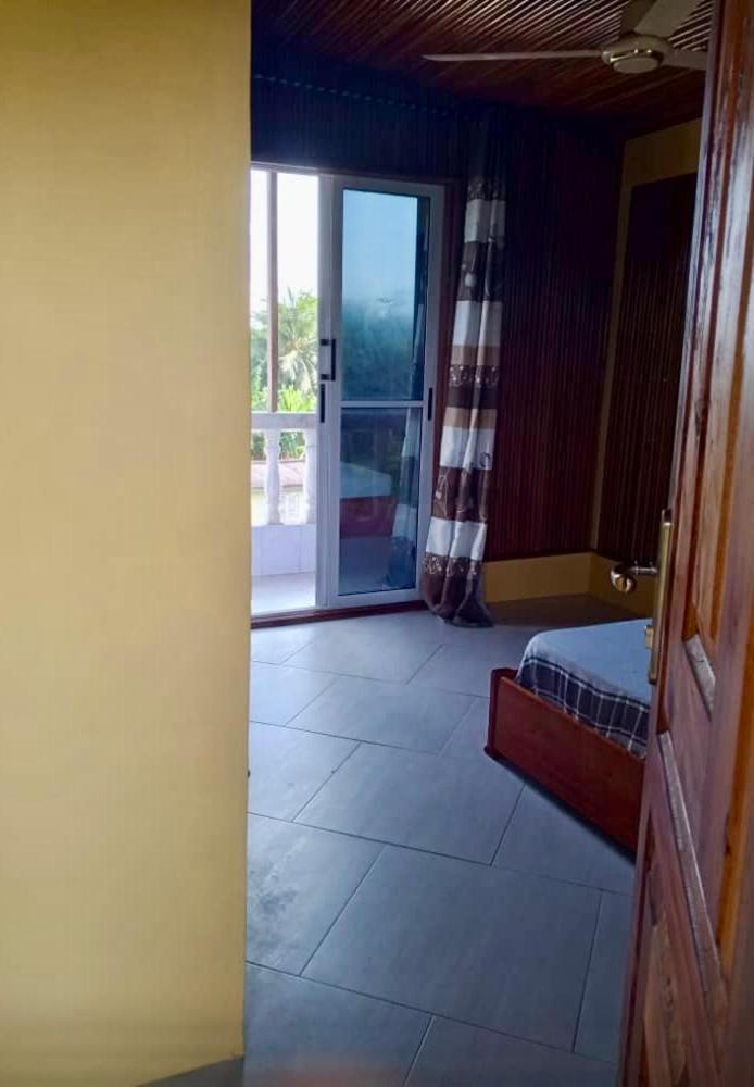 Serenity Haven Lodge Busua Exterior foto